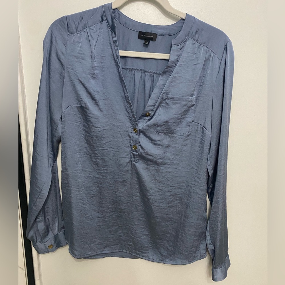 Limited light blue blouse